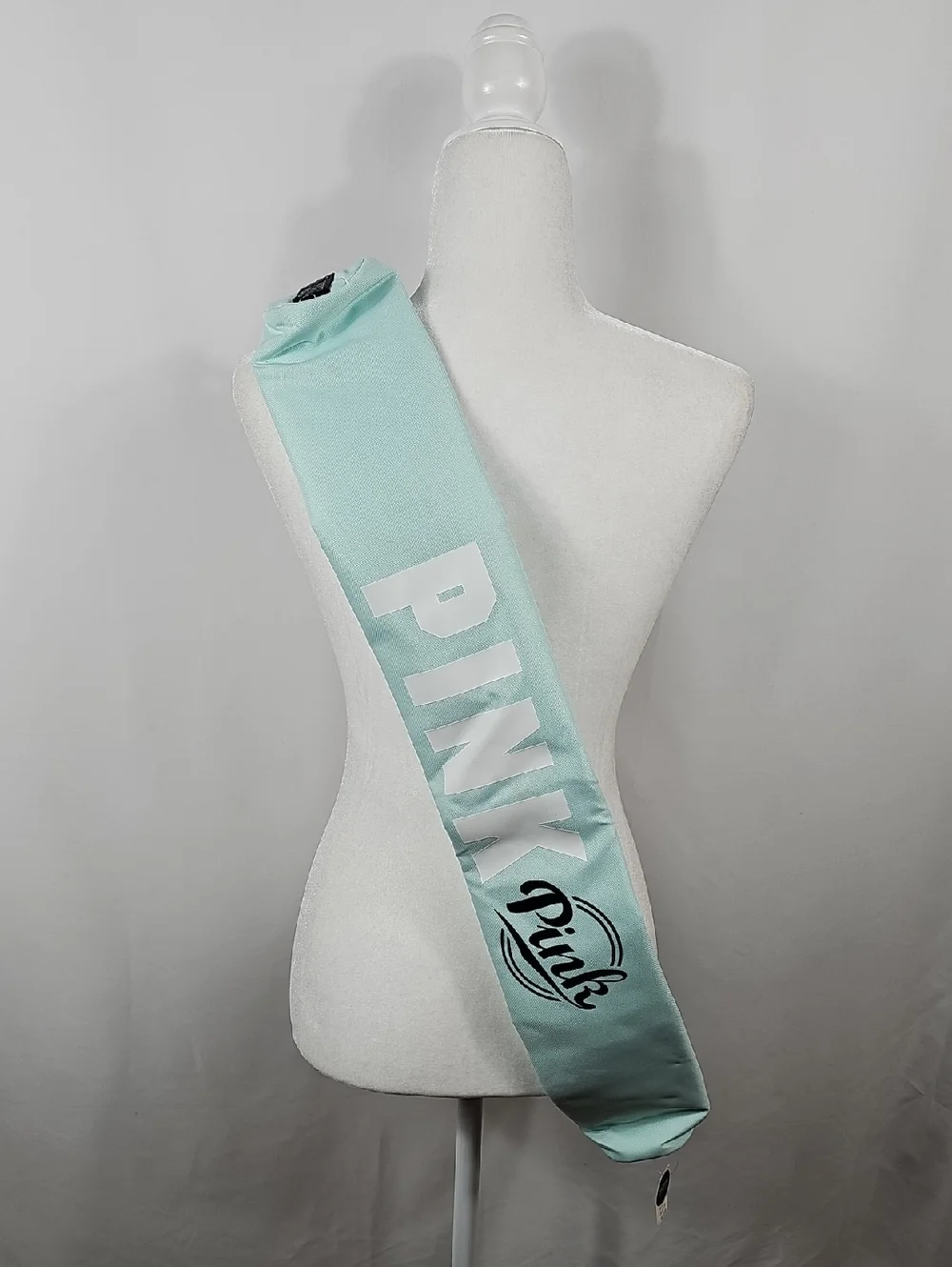 NWT VS PINK Insulated 6 Can Cooler Sling Bag Mint Green Black Logo Tube Carrier